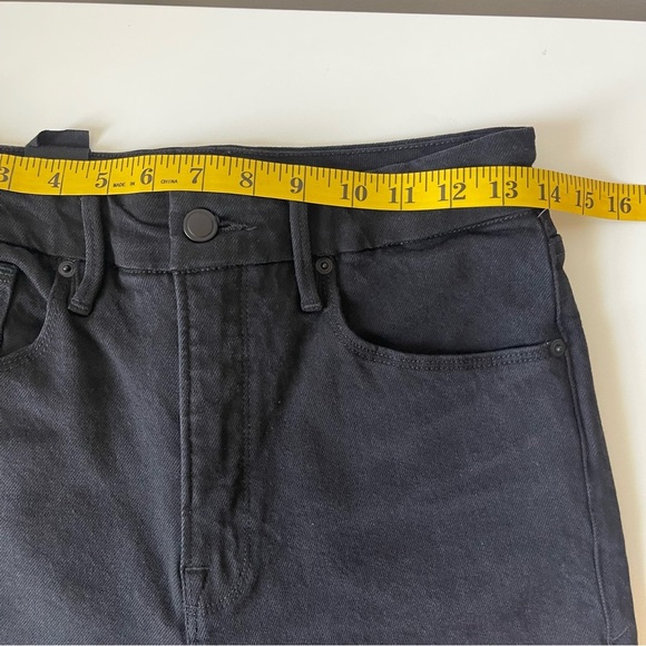 Good American Good Boy Black Raw Hem Jeans Size 8/29 - Picture 8 of 9